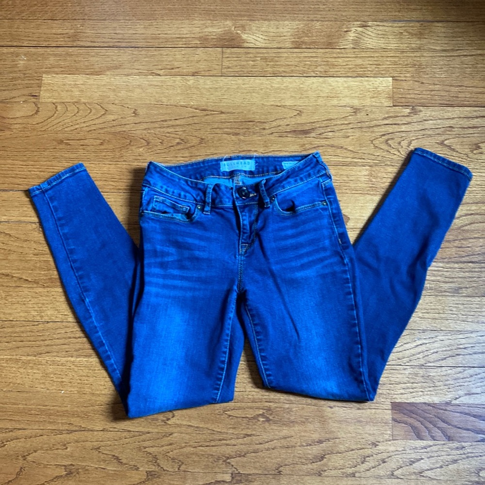 Bullhead Denim Company navy skinny jeans. Size 1 regular.